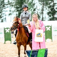 Champion pony
